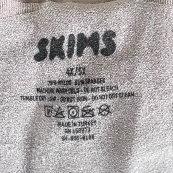 SKIMS Sculpting  Bodysuit MID Thigh Size 4X/5X - Picture 6 of 6